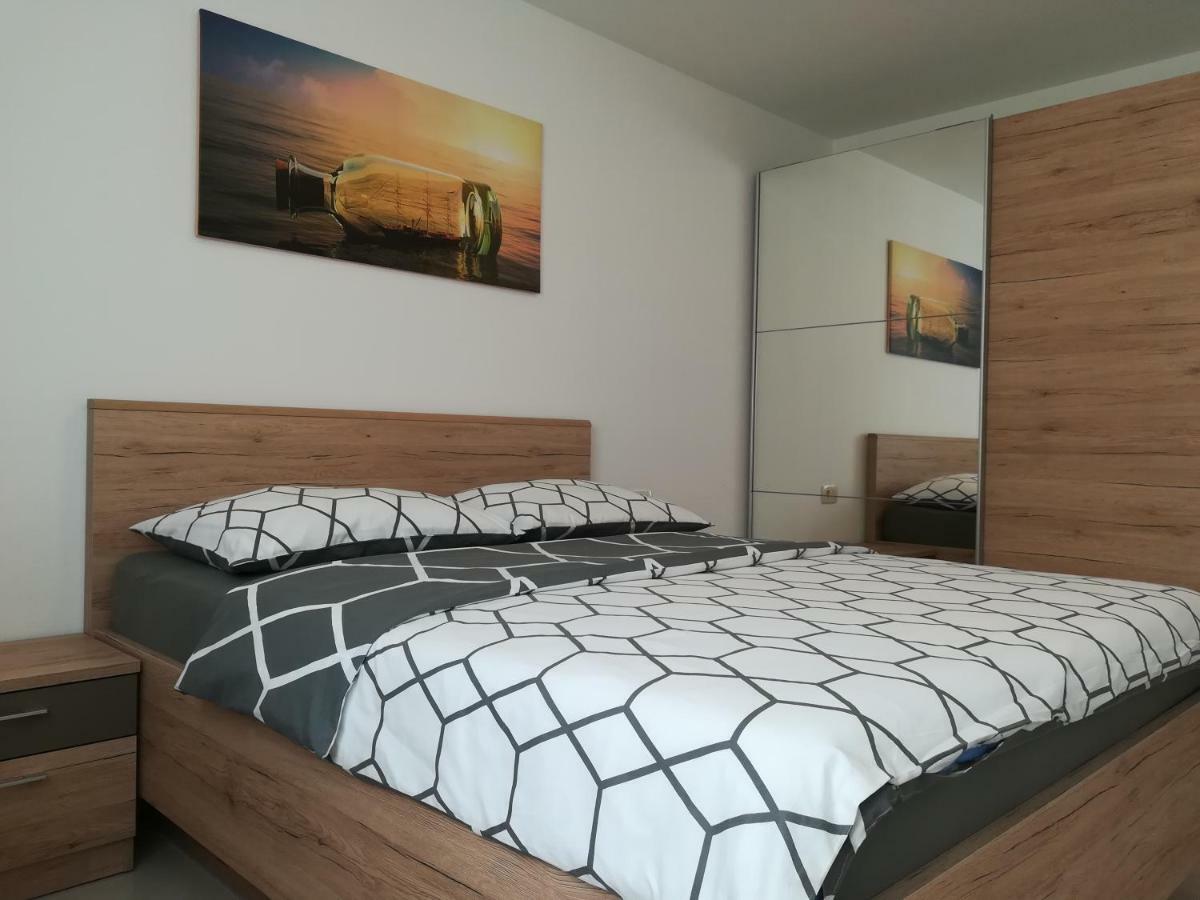 Apartman Ana 波拉特 外观 照片