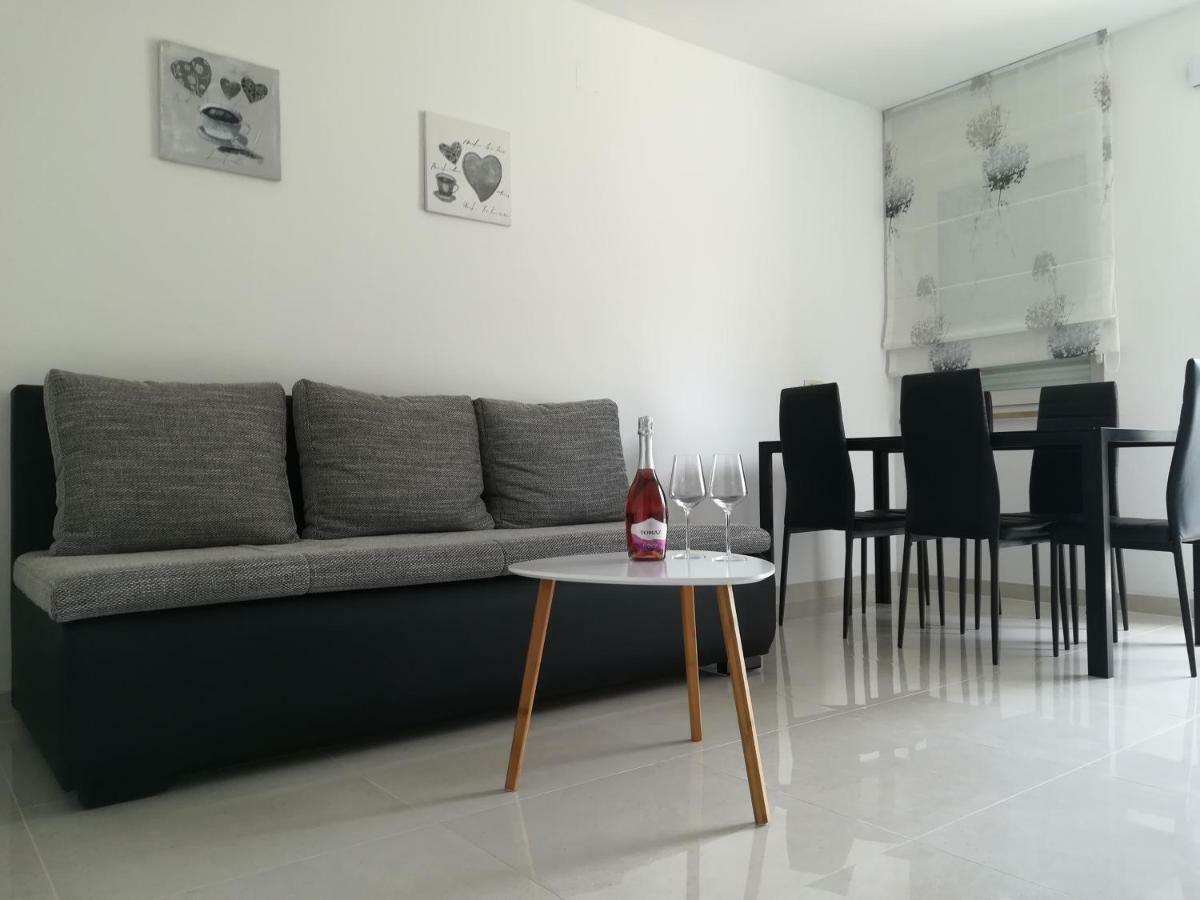 Apartman Ana 波拉特 外观 照片